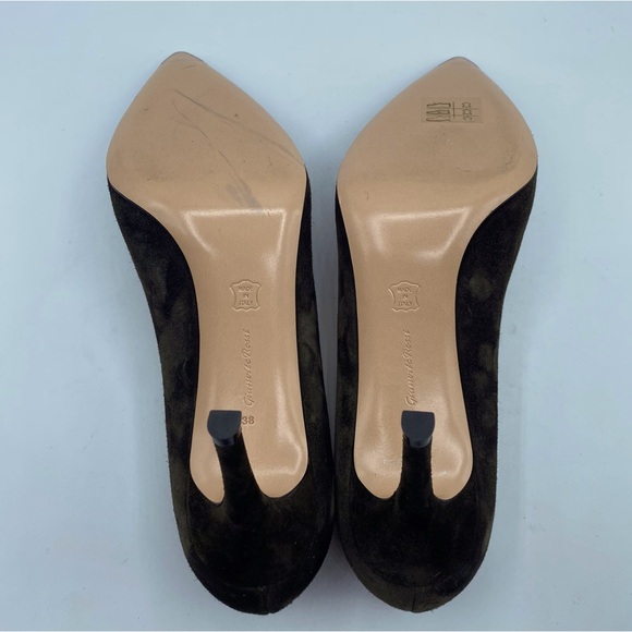 Gianvito Rossi Suede Pumps - Picture 11 of 11